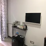 Michela Oda ve Kahvaltı